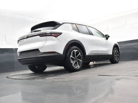 2026 Chevrolet Equinox EV LT 2