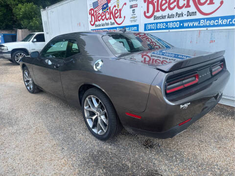 2022 Dodge Challenger SXT