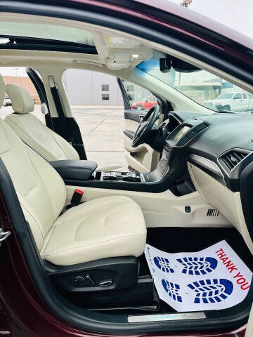 2019 Ford Edge Titanium