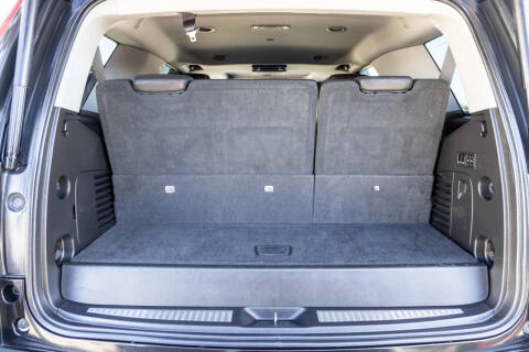 2017 Cadillac Escalade Luxury