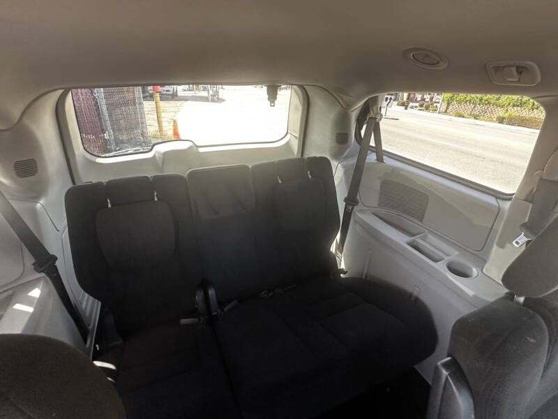 2016 Dodge Grand Caravan American Value Package