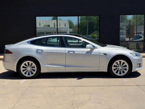 2016 Tesla Model S