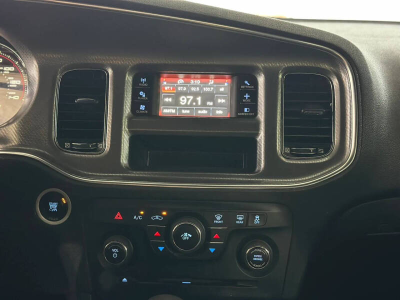 2013 Dodge Charger SE