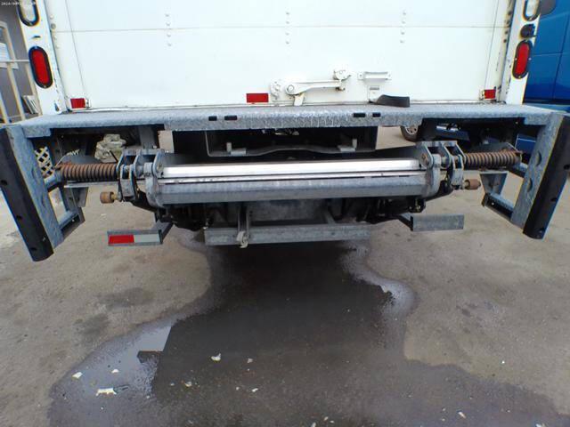 2015 Freightliner M2 106