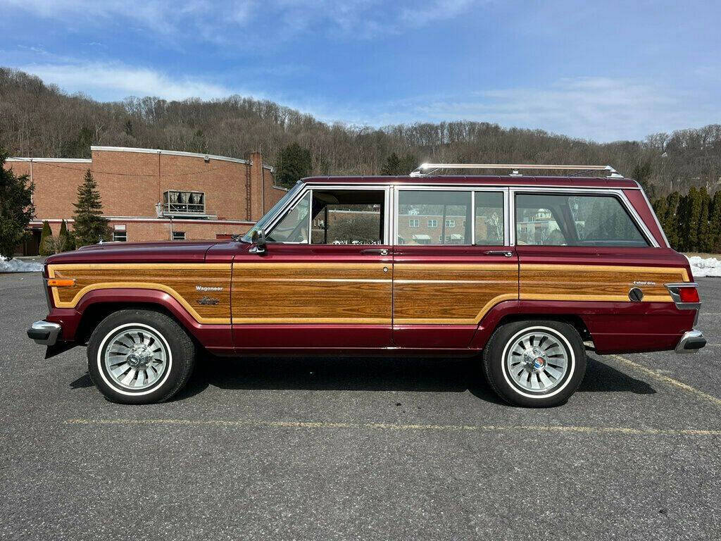 1981 Jeep Wagoneer 2