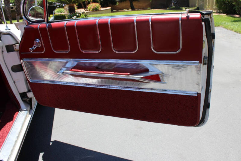 1961 Oldsmobile Starfire