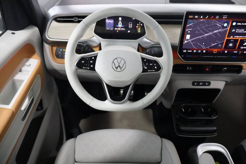 2025 Volkswagen ID. Buzz Pro S Plus 4Motion