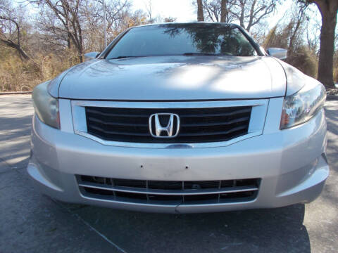 2008 Honda Accord for sale at ACH AutoHaus in Dallas TX