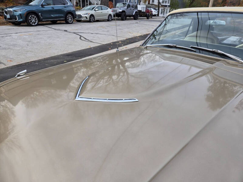 1966 Ford Thunderbird