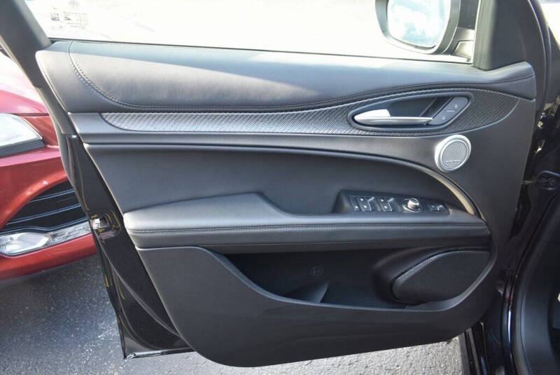 2024 Alfa Romeo Stelvio Quadrifoglio