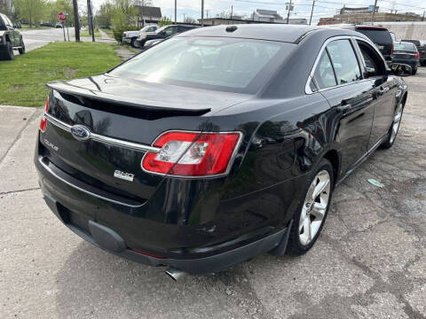 2010 Ford Taurus SHO