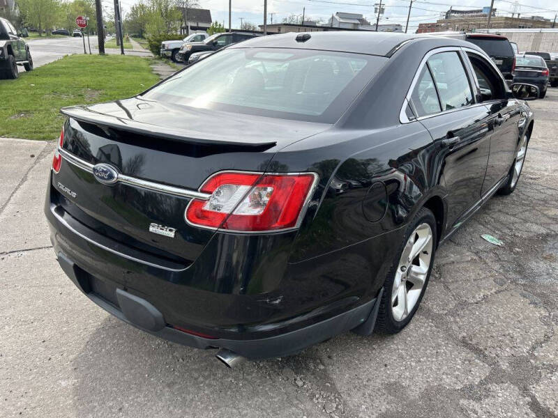 2010 Ford Taurus SHO