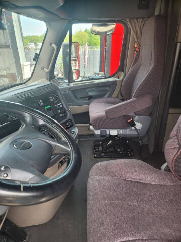 2016 Freightliner Cascadia