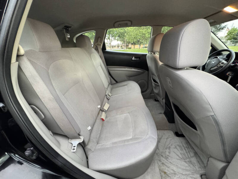 2012 Nissan Rogue S