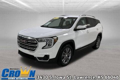 2023 GMC Terrain for sale at Crown Automotive of Lawrence Kansas in Lawrence KS