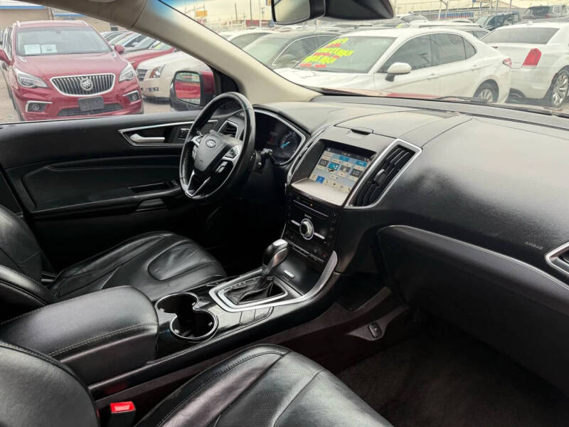 2017 Ford Edge Titanium