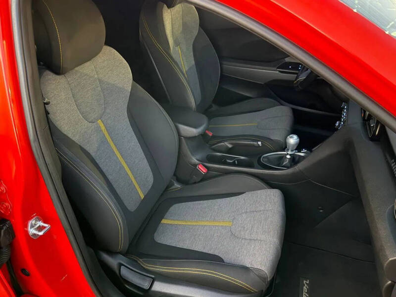 2019 Hyundai Veloster