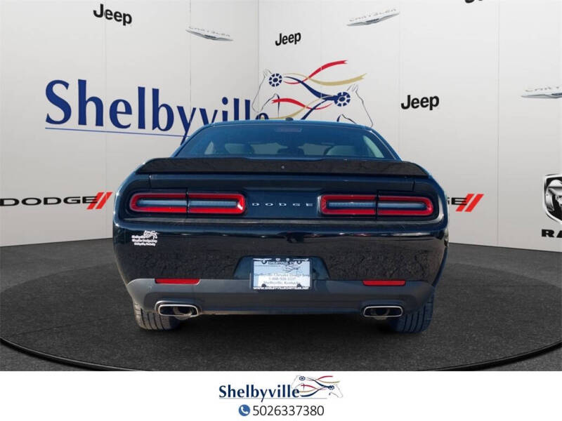 2021 Dodge Challenger SXT