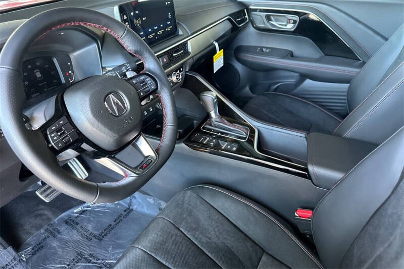 2025 Acura ADX w/A-SPEC