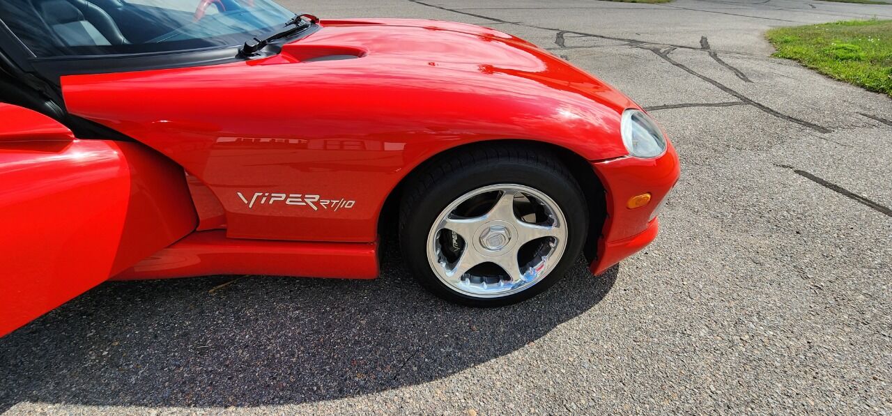 1997 Dodge Viper 57