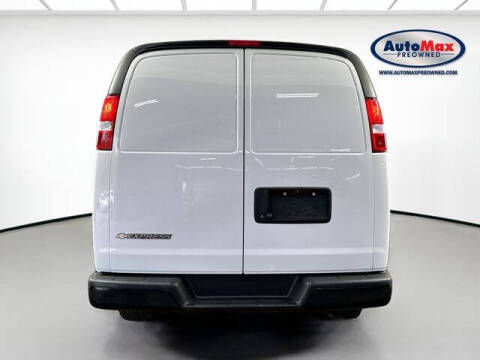 2023 Chevrolet Express 2500