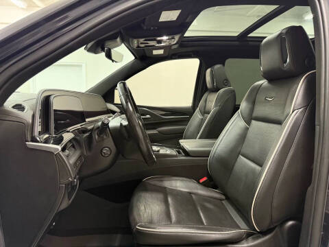 2023 Cadillac Escalade Sport