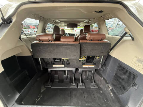 2016 Toyota Sienna