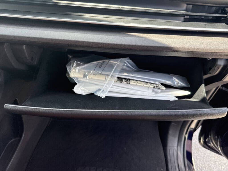 2025 Kia Carnival EX
