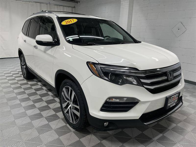 2017 Honda Pilot for sale at Mr. Car City in Brentwood MD