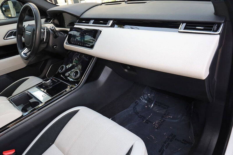 2019 Land Rover Range Rover Velar P250 R-Dynamic SE