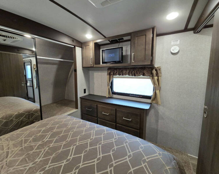 2019 Keystone RV Laredo