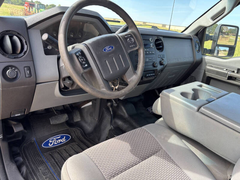 2012 Ford F-350 Super Duty XL