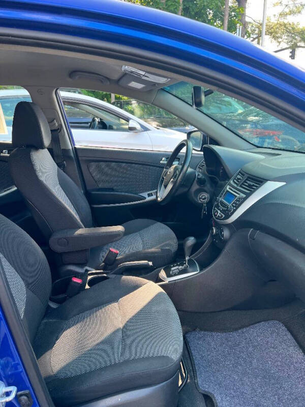 2013 Hyundai Accent GS