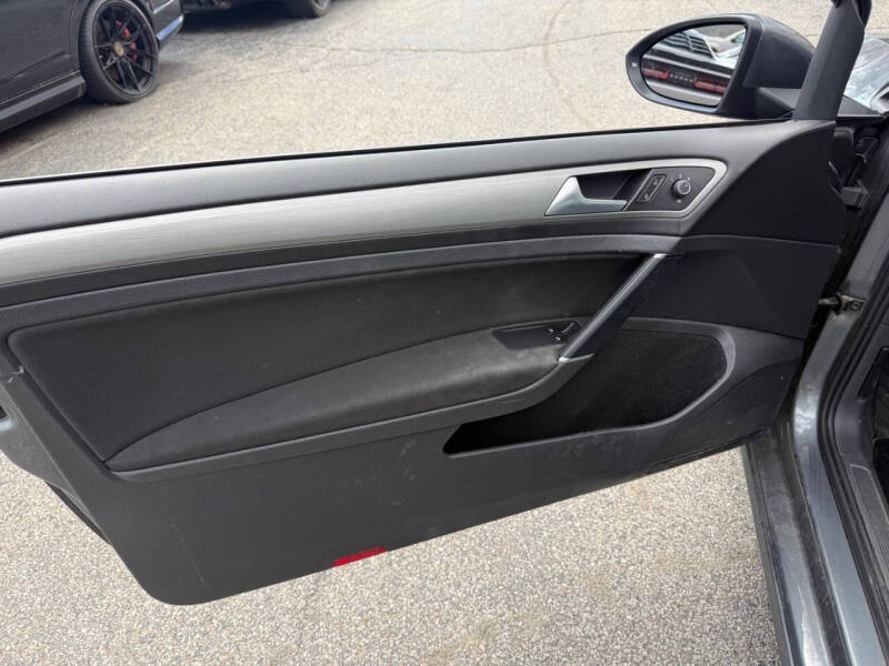 2015 Volkswagen Golf TSI S