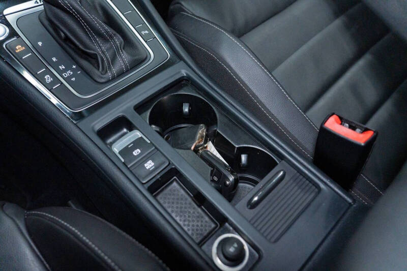 2015 Volkswagen Golf R