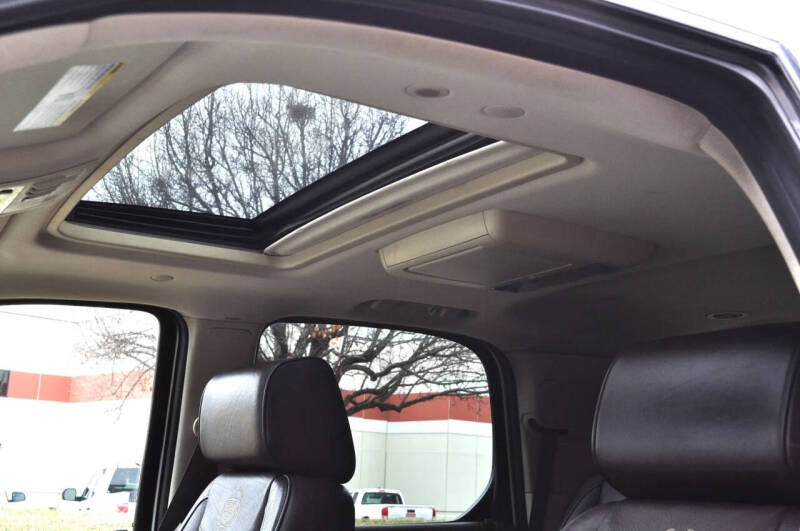 2013 Cadillac Escalade Platinum Edition