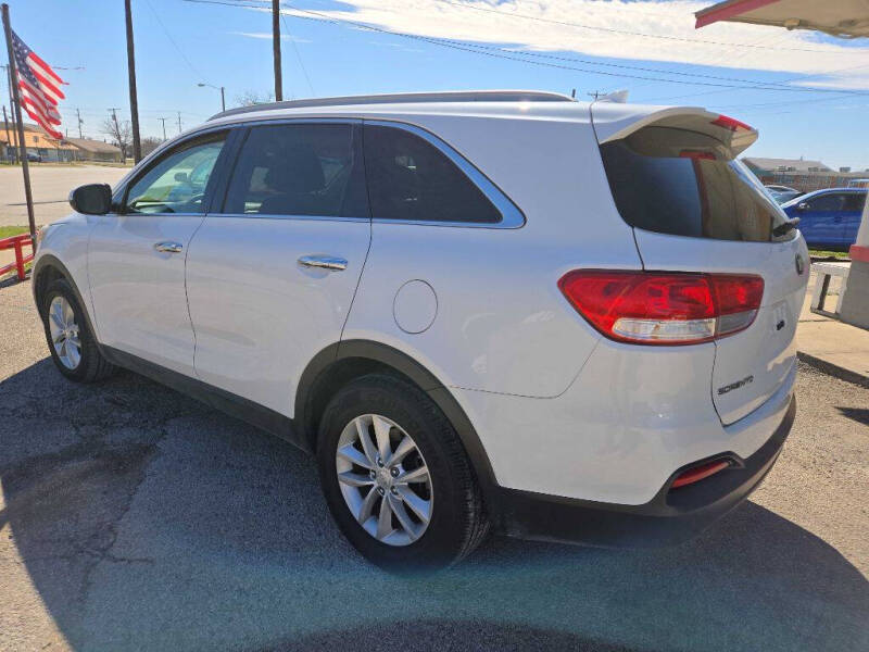 2016 Kia Sorento LX V6