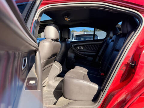 2018 Ford Taurus SEL