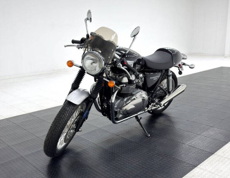 2007 Triumph Thruxton