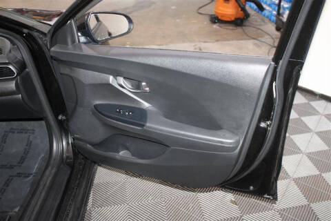 2019 Hyundai Veloster Turbo R-Spec