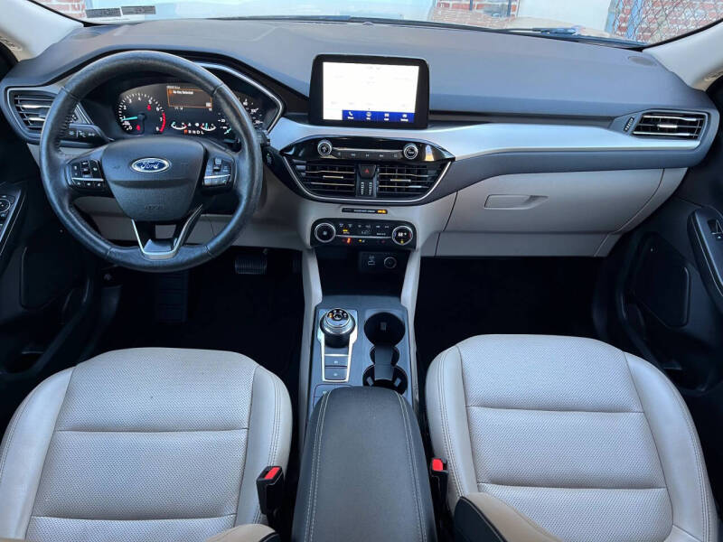 2020 Ford Escape SEL