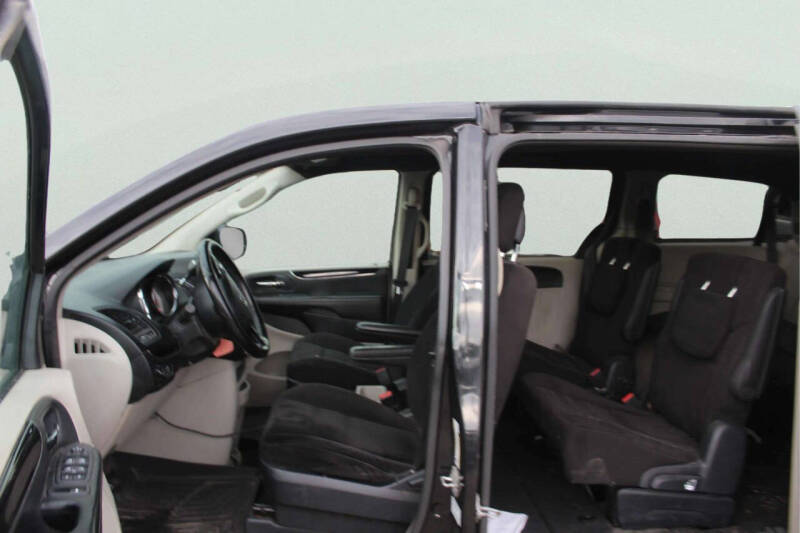 2014 Dodge Grand Caravan American Value Package