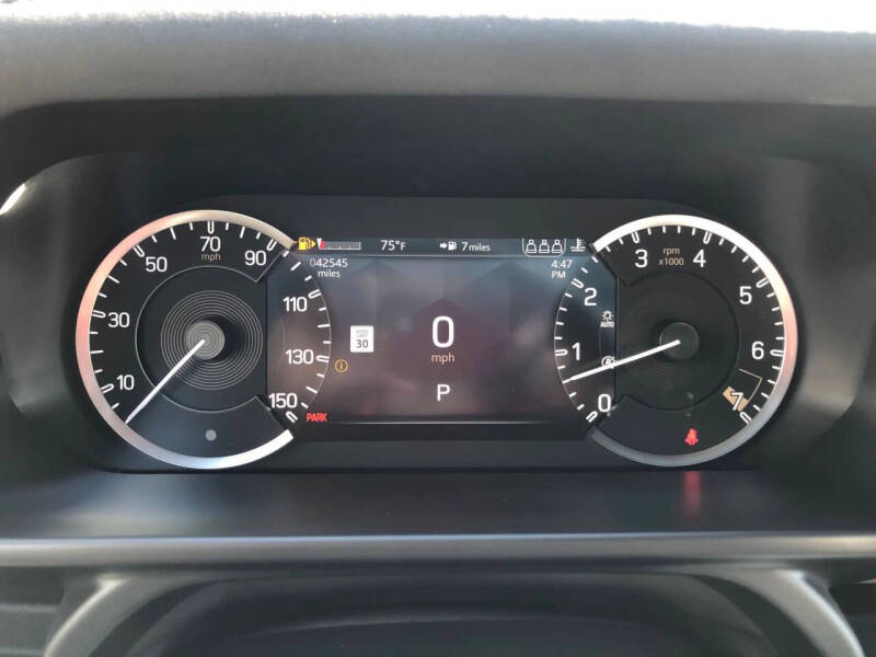 2023 Land Rover Defender 110 SE