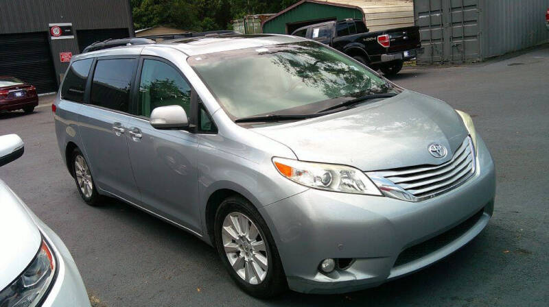2014 Toyota Sienna XLE