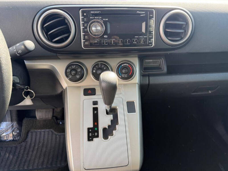 2009 Scion xB