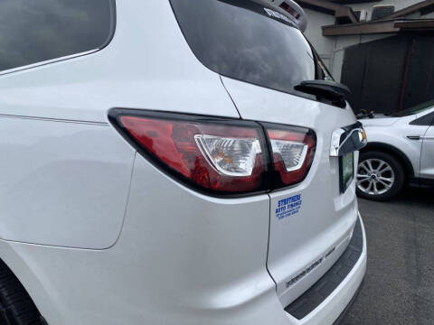 2017 Chevrolet Traverse LT
