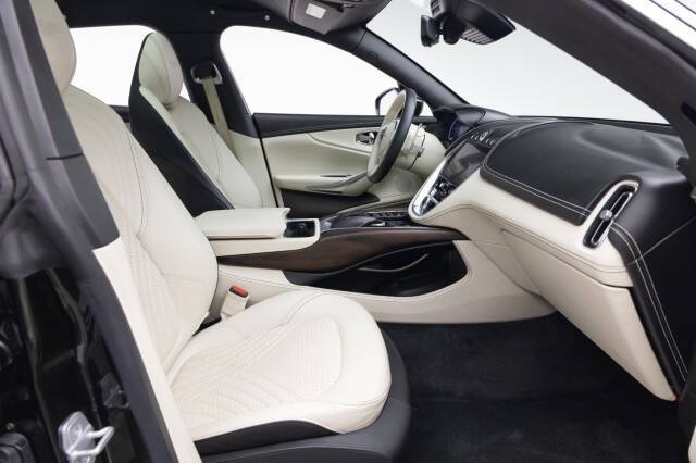 2021 Aston Martin DBX