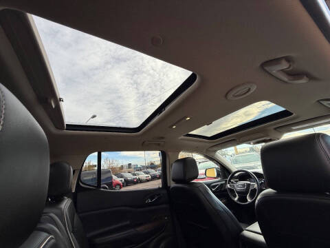 2020 GMC Acadia Denali