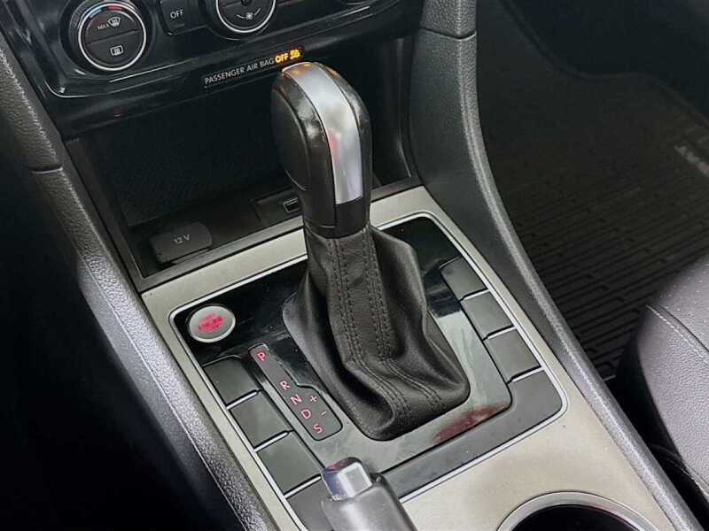 2021 Volkswagen Passat SE