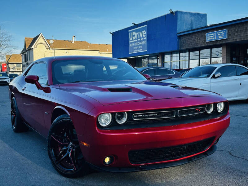 2015 Dodge Challenger R/T's photo